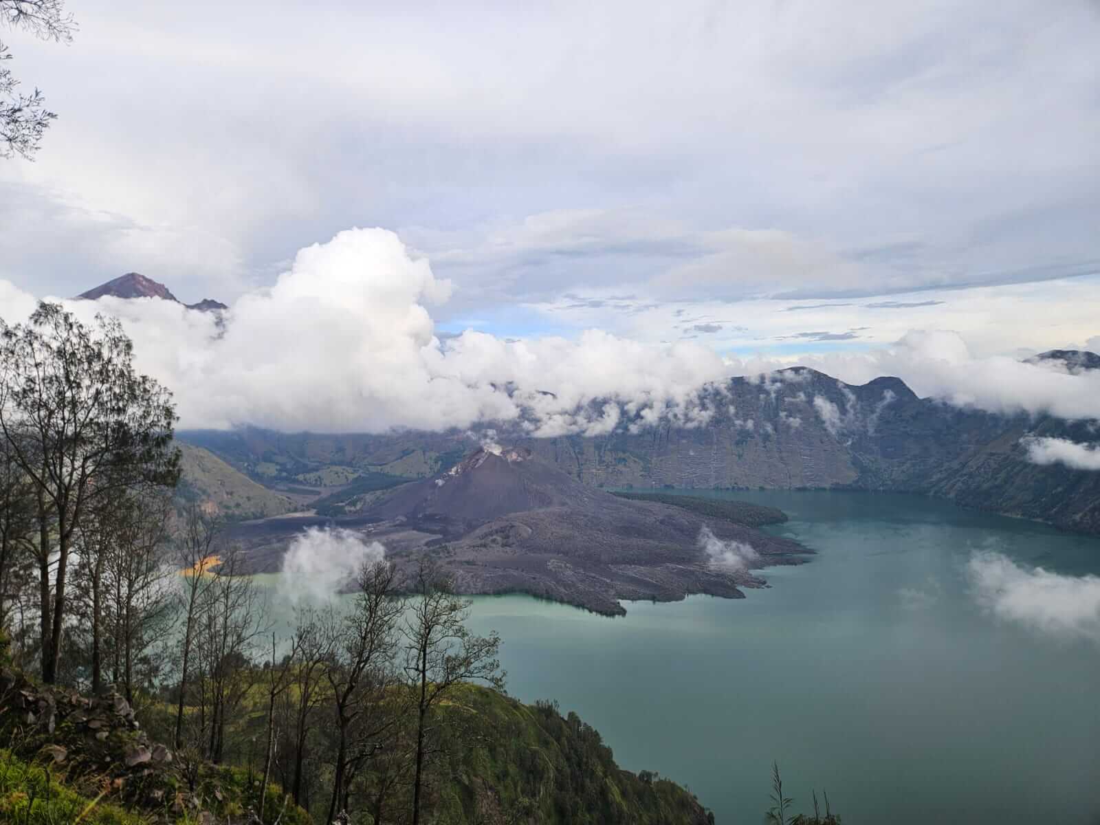 Mount Rinjani Complete Trekking Guide